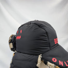 Load image into Gallery viewer, Water Proof Winter Hat Wholesale Price Outdoor Classic Snow Hat HOS06
